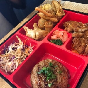 Bento box - Yakimeshi set