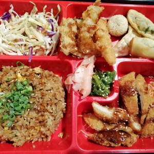 Bento box - Yakimeshi set