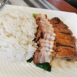 Combo lechon asado y pato asado