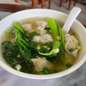 Sopa de wanton con camarones 