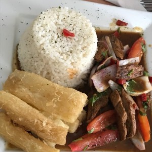 Lomo saltado