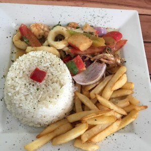 Saltado de Mariscos