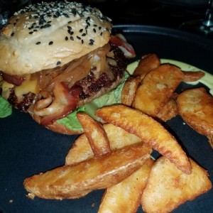 Hamburguesa con papas