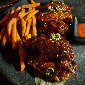 Plato Calientes - Korean Wing