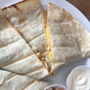 quesadilla de pollo chipotle 