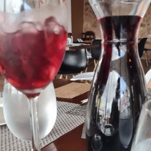 Sangria 750ml (25oz) Tinto o Blanco