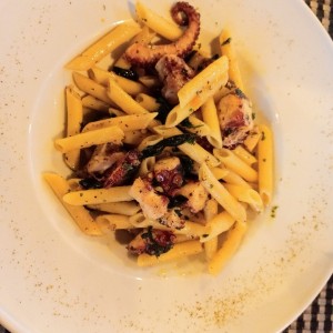 Pasta con pulpo