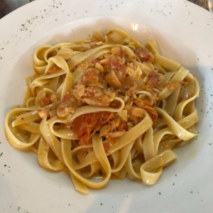 Fetuccini al Salmon