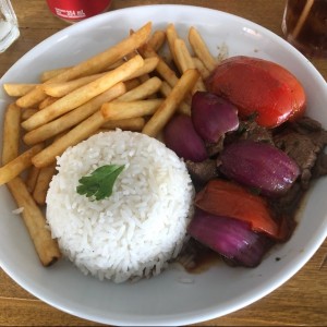 lomo saltado