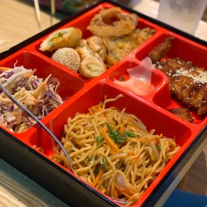 yakisoba bento box