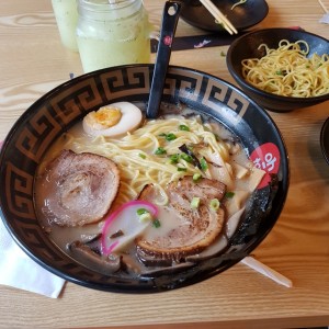 Tonkotsu Ramen