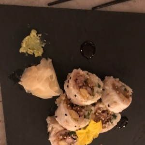 sushi de carne y huevo 