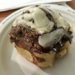 Cinnabon con Nutella 