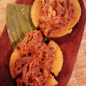 ropa vieja con tortillas