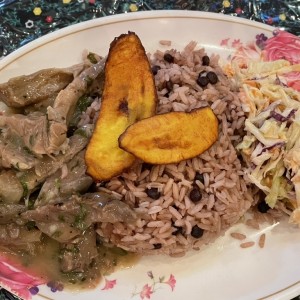 Lechona y arroz con guandu 