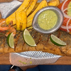 Pescado Frito Entero