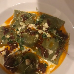 ravioli de gallina de patio