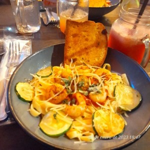 pasta con camarones