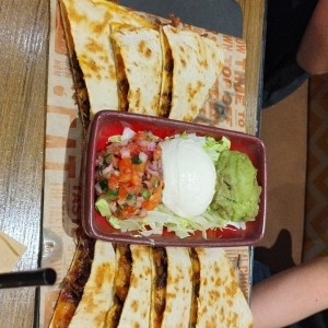 Entradas - Mucho Quesadilla