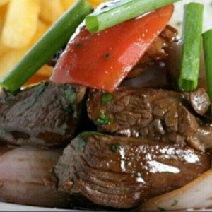 lomo saltado! buen sabor!!!!