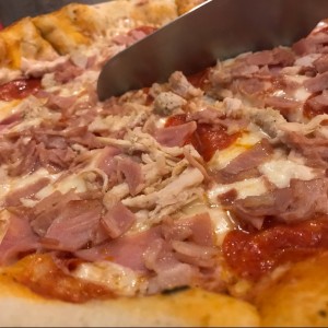 Pizza Bologna