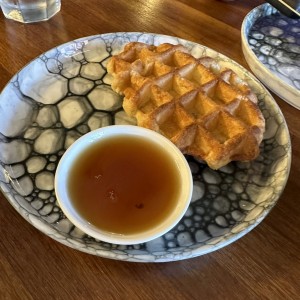 Waffle con sirope de maple