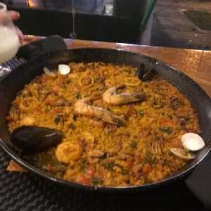 paella mar y terrra