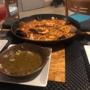 Paella mar y tierra