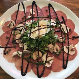 Carpaccio de res