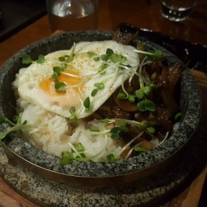 RICE & NOODLES - WAGYU RICE BOWL