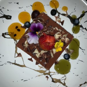 DESERTS - MAGURO TIRAMISU