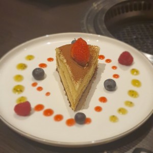 DESERTS - MAGURO CHEESECAKE