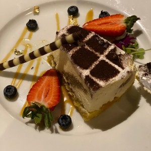 DESERTS - MAGURO TIRAMISU