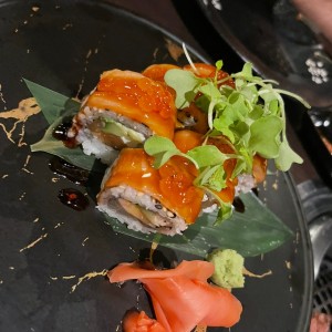 SALMON ROLL