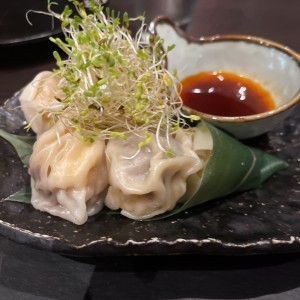 LOBSTER & WAGYU DUMPLINGS IN CHILI SAUCE