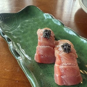 Nigiri de shu toro
