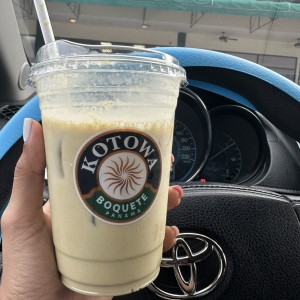 Ice matcha latte 