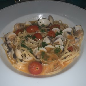 PASTAS - LINGUINE VONGOLE