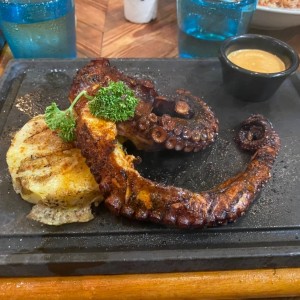 PULPO A LA BRASA