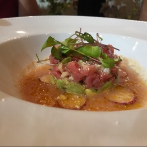 ENTRADAS - TUNA TARTAR