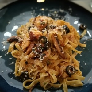 fetuccini de pulpo y anchoas 