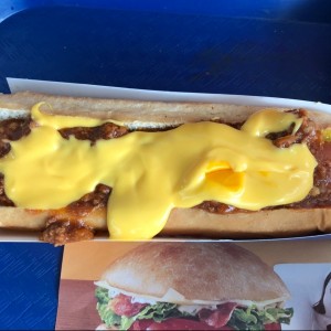 chili dog con queso