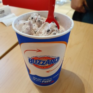 Blizzard de oreo con fresa