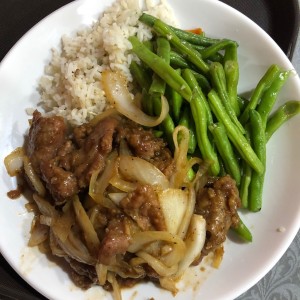 Beef with rise and veggies 