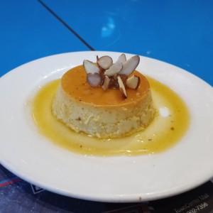 Flan casero con dulce de leche