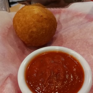 Arrancini de carne y arroz