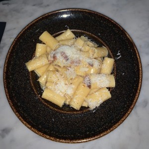 Rigatoni alla Carbonara Sbagliata