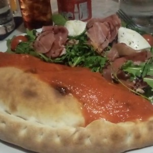 Calzone  de la Regina