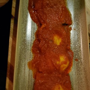 Ravioli con Salsa Pomodoro