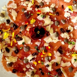 Antipasti - Carpaccio al Tartufo